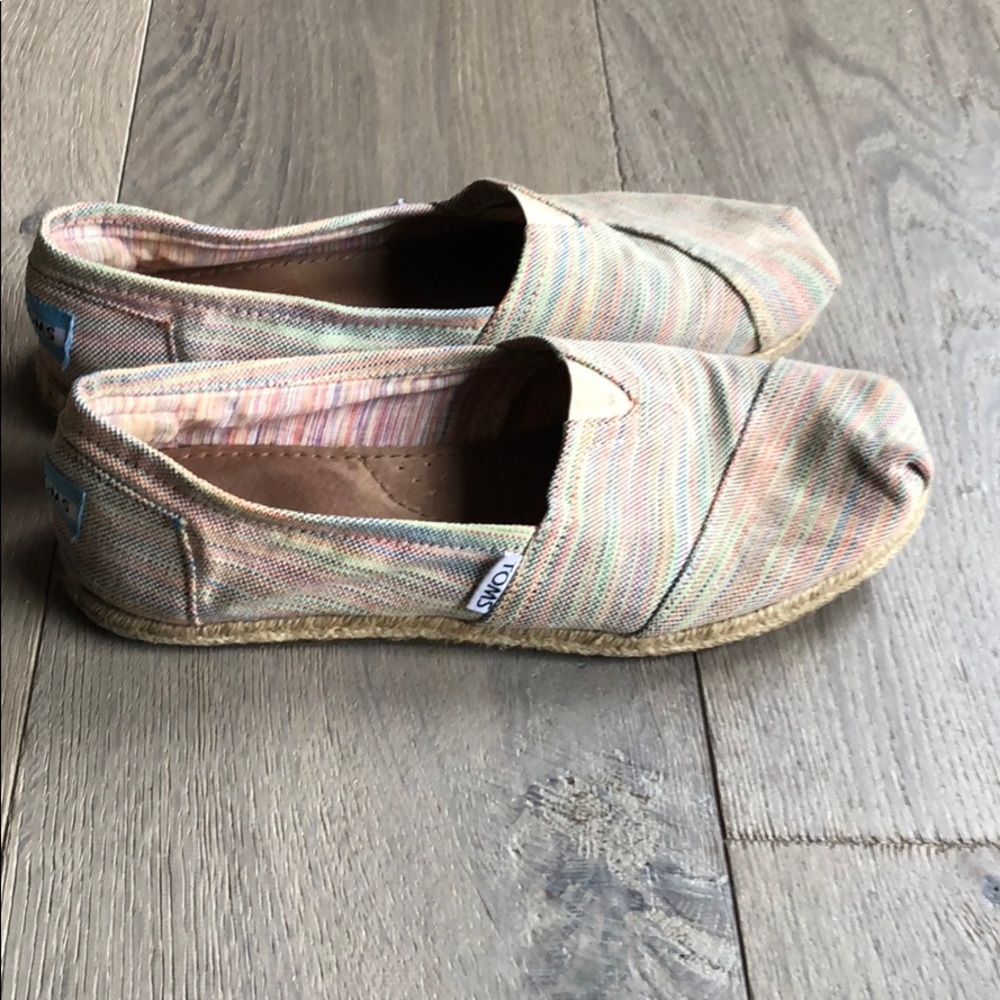 Toms shoes